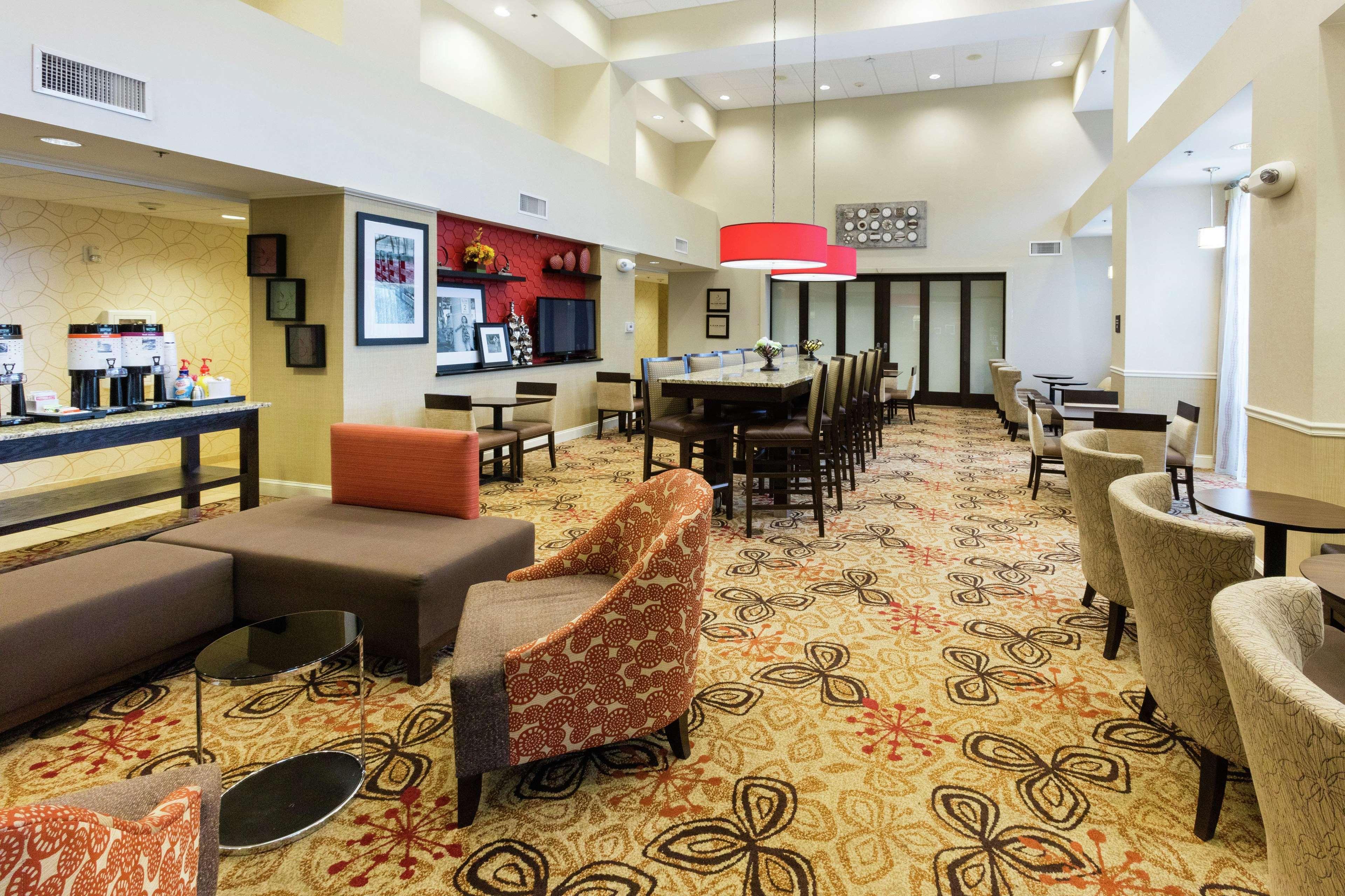 Hampton Inn & Suites Jacksonville-Airport Экстерьер фото